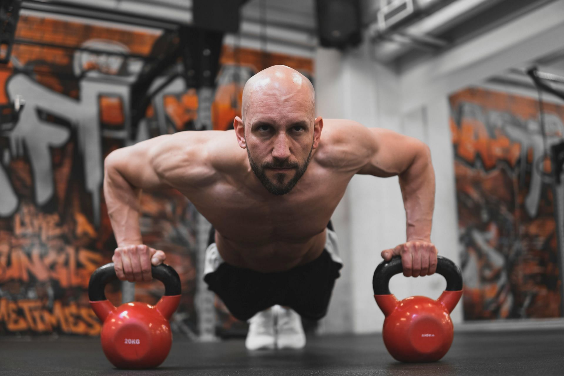 Bigorexia can influence how you see yourself. (Image via Pexels/ Tanja Nikolic)